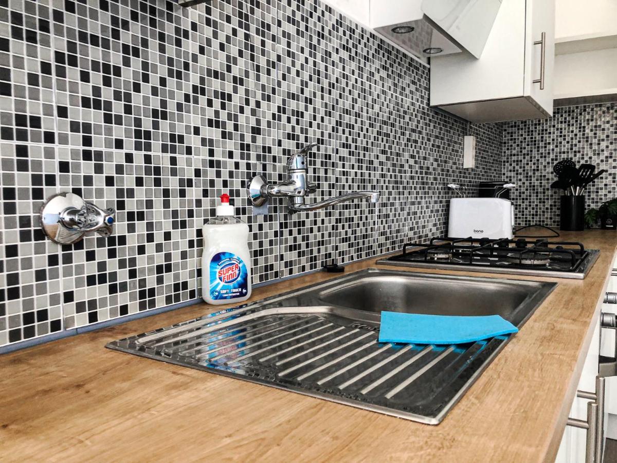 Amazing 2Br Apt, Near Akh-Perfect For Groups Apartamento Viena